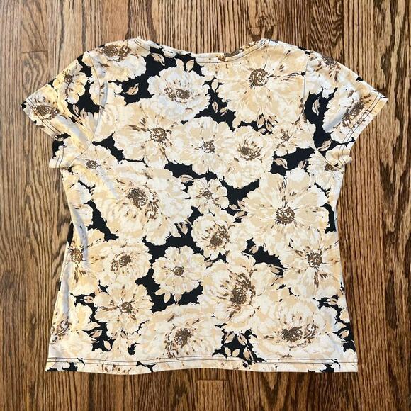 White and black floral top - Picture 4 of 4